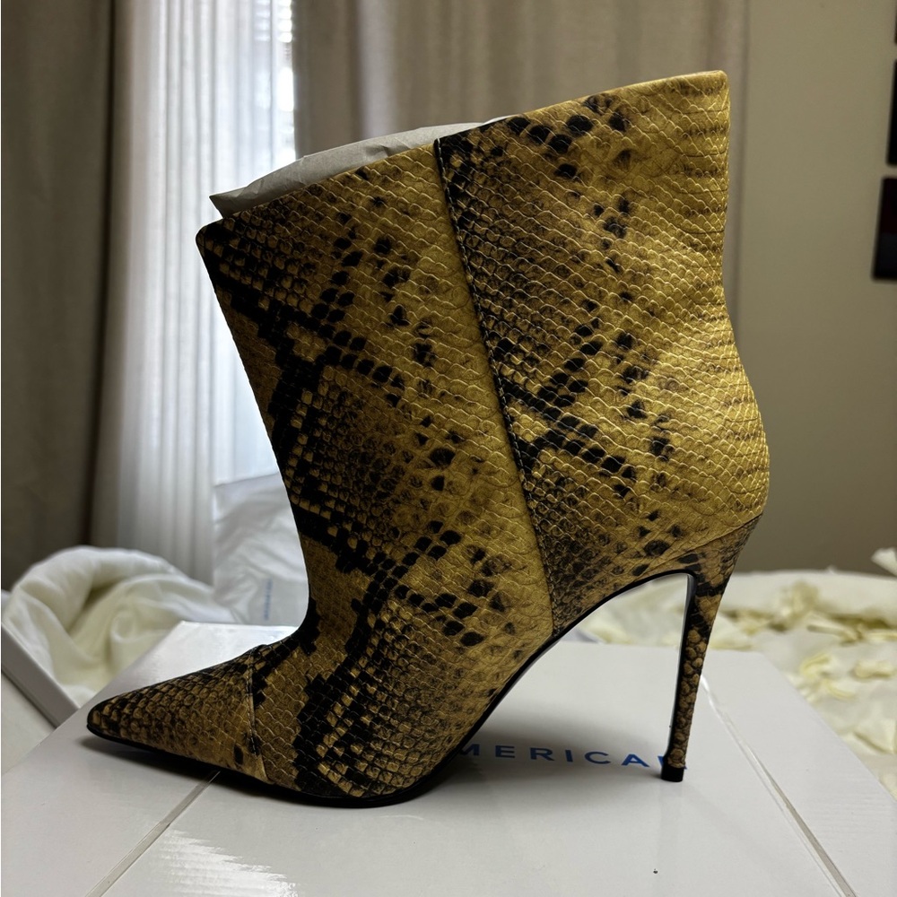 Good American Snake-Print Stiletto Ankle Boot - Women size 8 NEW with Box